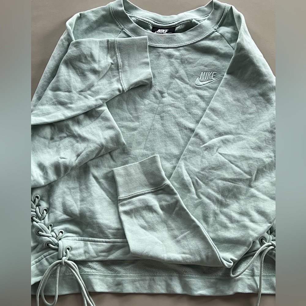 Essential Fleece Crewneck with Lace-up Sides